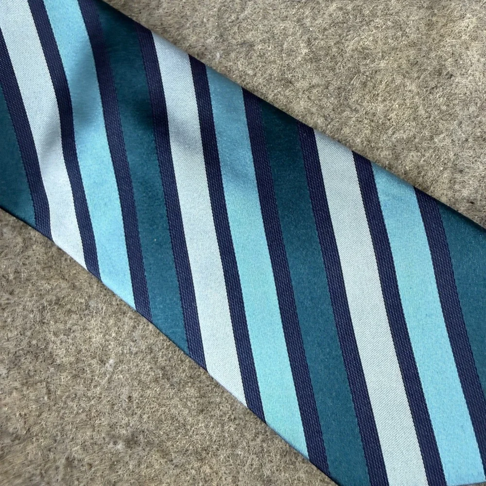 BCBG Attitude Mens Silk Necktie Teal Navy Blue Striped Formal Business Tie